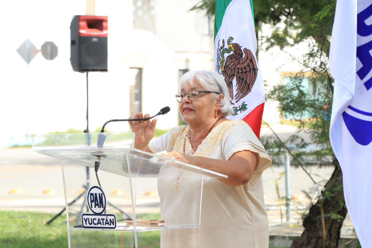 Acompañamos a la <a href="/FCastilloPeraza/">F Castillo Peraza</a> en la  tradicional ofrenda floral en su memoria que se realiza en unos de los parques del Fracc Fco de Montejo,Mérida

Oportunidad para recordar su legado, ideas y agradecer que haya sido uno de los forjadores de la mística e identidad del PAN