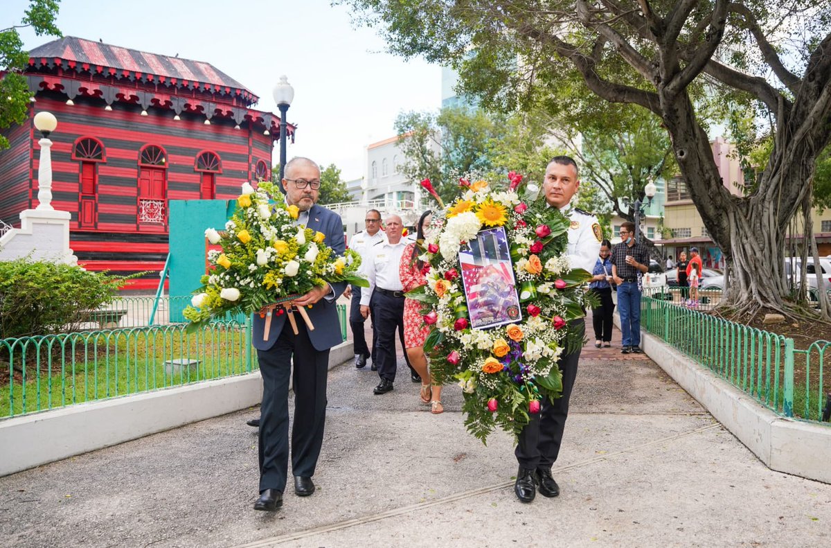 El comisionado Marcos Concepción junto a la oficialidad de <a href="/Bomberos_de_PR/">Negociado del Cuerpo de Bomberos</a> honró a los bomberos caídos en el cumplimiento del deber y a las víctimas del 11 de septiembre de 2001. Agradecemos al
 <a href="/MunicipioPonce/">Municipio de Ponce</a> y su alcalde Luis Irizarry por acompañarnos y ayuda para el evento.