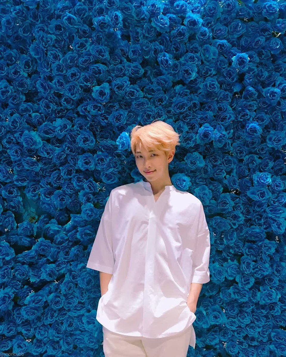 5anju93's tweet photo. #NAMJOONDAY #HappyNamjoonDay #HappyBirthdayNamjoon #HappyRMDay https://t.co/Fr5KZLzvK4