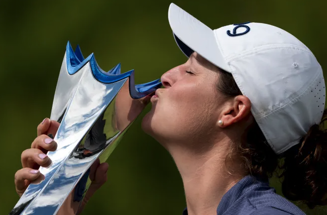 BrianCainPeak's tweet photo. Congrats to @allymc10 on winning the @QueenCityLPGA 🏆 #MPMAthlete #MPMTrained https://t.co/31QtNMtZNF