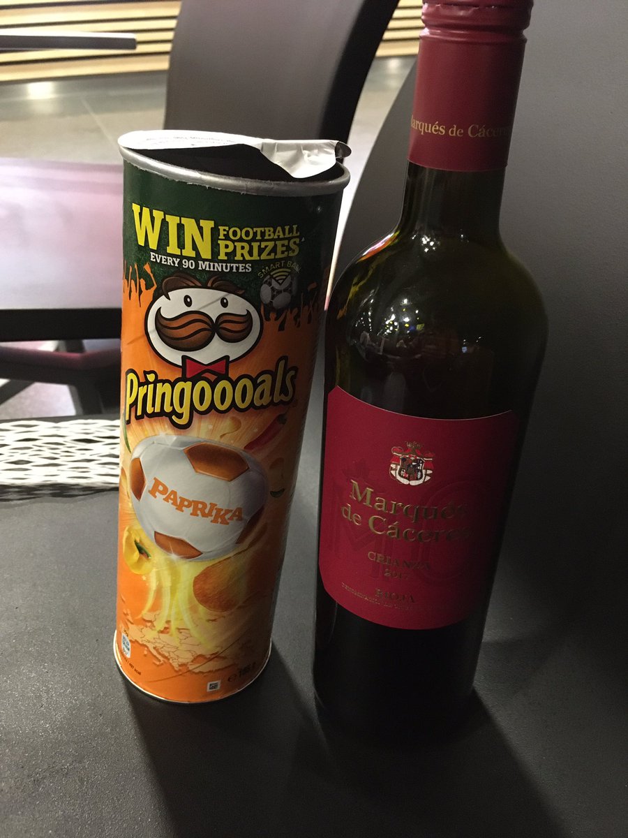 rachelhvscott's tweet photo. #FIAPAC continues at Riga airport… with a flight delay of 15 hours… 😩 Wine, Pringles and abortion chat with newfound friends are keeping spirits high(ish) https://t.co/6hkPvnxAWI