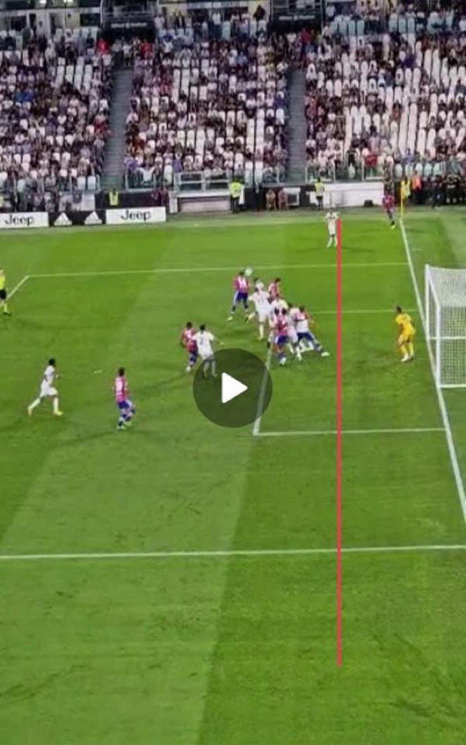 powellyowl's tweet photo. Can we all agree that this is the worst offside decision made since VAR was introduced? 

The goal would have won the game on the 95th minute and it subsequently got Juventus THREE red cards. 

Unbelievable 😂 https://t.co/kkA3w3Uhzy