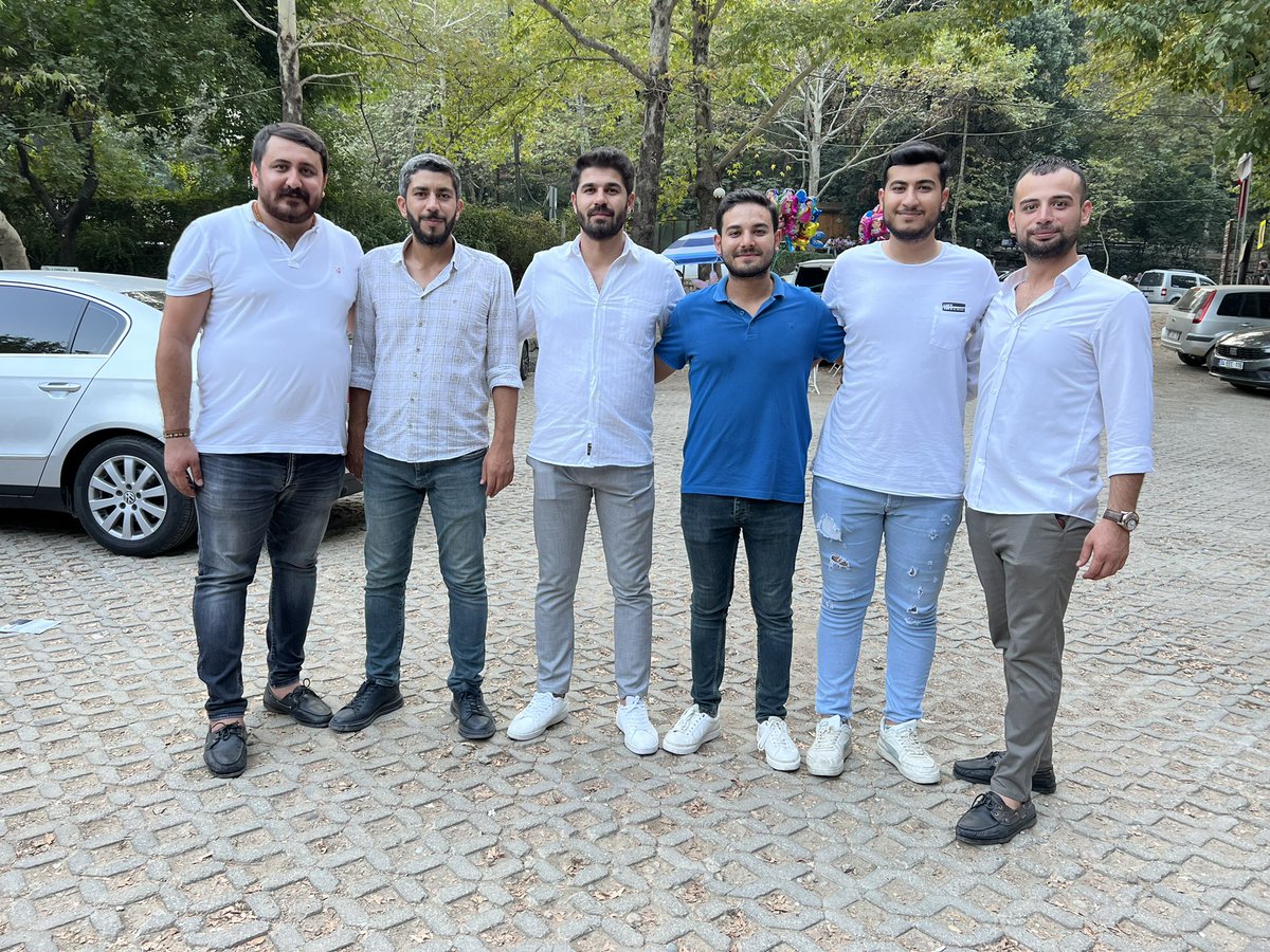 Adembzkrt01's tweet photo. Varsın Geçliğimiz Feda Olsun Bu ÜLKEYE❤️ 

@halitbrkcn @KILICibrahim01 @KenanAlptekin01 @hskrtp @cdagtekinn 
#DevaPartisi 
#Gençdeva https://t.co/AR11V9TCuF