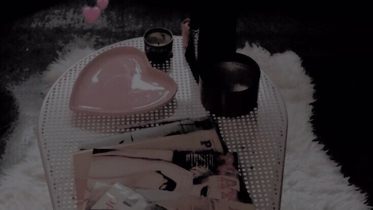 pinkzprint's tweet photo. ⠀

⠀ dⲁilᦼ✶vixᦸꪬﾇ˒⁺ธᦸpt12❛̤updⲁtᦸ ▸ neşesine ek olarak asla kurtulamadığı sabırsızlıkla da beni sınıyor olmalı, fırındaki kurabiyelerin pişmesini 10 dakika bile bekleyememesini başka bir şekilde açıklayamaz.
⠀ pᦸrcᦸ۵꣓ꪬᦸiᦽᦸ⑉❩❨pᦅธtiꪬᦽ٠ᦸꪬiᦽmⲁⴰ⠀

⠀ https://t.co/AOJlqMFdxR