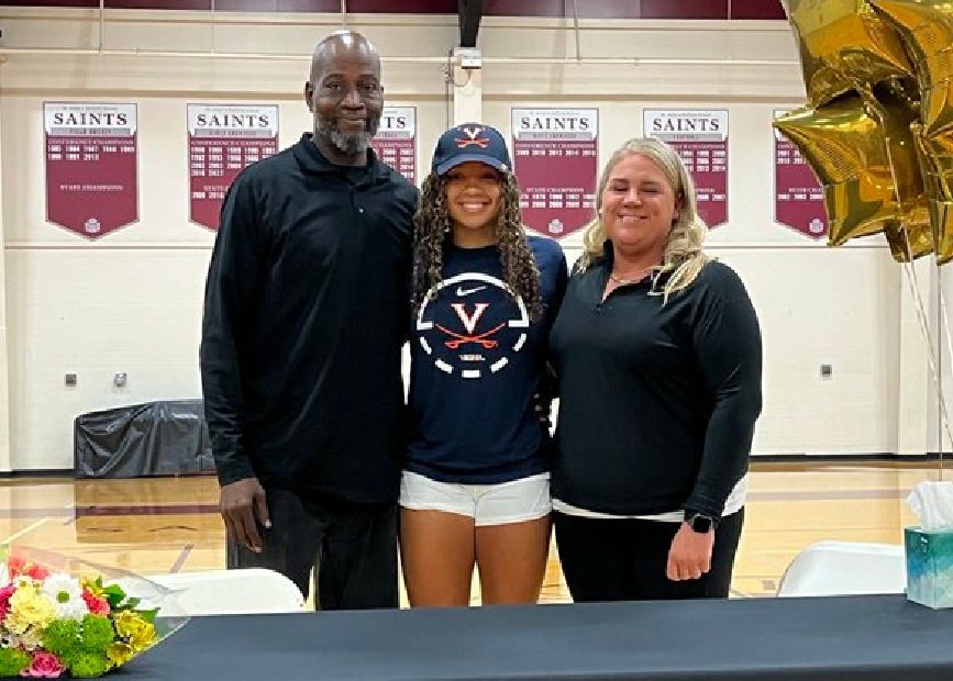 EvelynMDouglas's tweet photo. SOOOOO HAPPY FOR YOU ALL!!! @UVAWomensHoops GOT A GEM! ππ§‘ @KymoraJohnson_ @MaNute1906 @JDTJ #AndThenSheSoared!! https://t.co/x4BU5JJopA