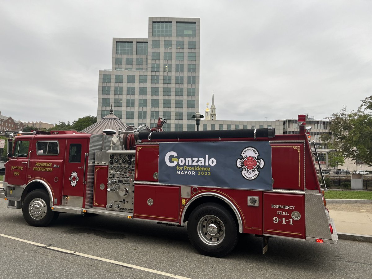 MikePFoley799's tweet photo. Another successful day of Local 799 members canvassing for @gonzaloque . Don’t forget to vote in 2 days! https://t.co/9snswyIoVN