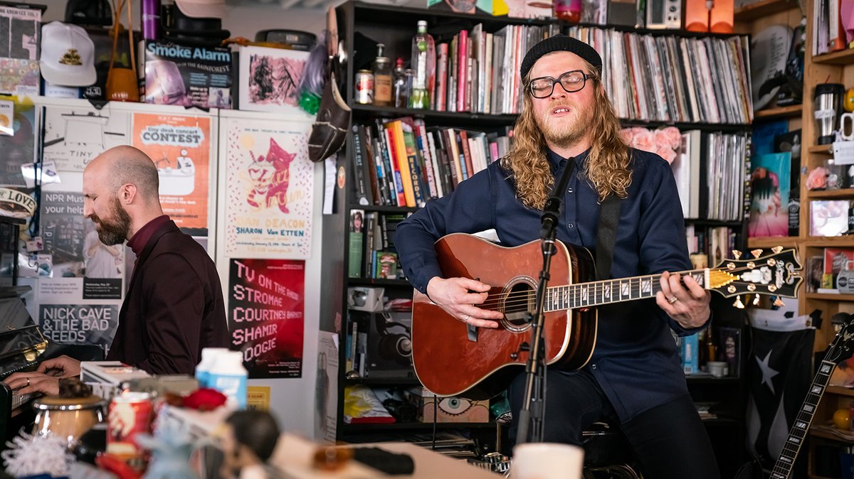 nprmusic's tweet photo. No. 962 of #1000TinyDesks: Allen Stone

https://t.co/hvhFzFuSzL https://t.co/Kv323HGwyF