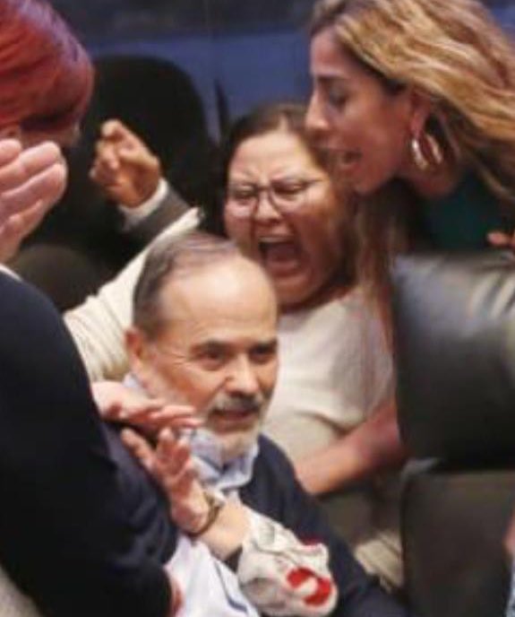 gabydiaz76's tweet photo. La senadora Citlalli Hernández @CitlaHM dice que Lilly Téllez @LillyTellez grita en el Senado. https://t.co/Q93t5zGfQu
