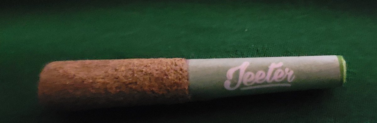 puffpuffcats14's tweet photo. Trying something new tonight...#babyjeeter #thinmintcookies #420friendly #420friendly #Mmemberville https://t.co/Ly3ykFTv7E
