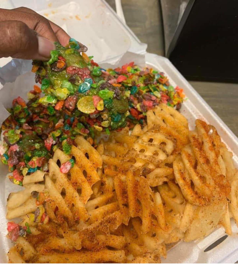 messedupfoods's tweet photo. fruity pebble wings https://t.co/G3vqOVDmJd