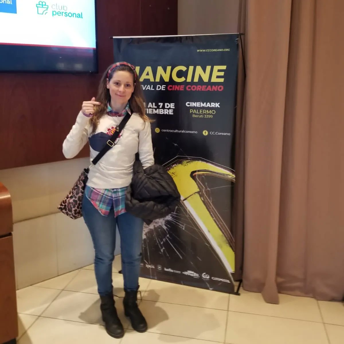 AnabelMinoz's tweet photo. Hermosa experiencia volver al Festival de Cine Coreano #Hancine presencial!! Fuimos a ver la película Hundidos el último día!! Gracias al @CC_coreano y a todos los que lo hicieron posible! #CineCoreano
#CentroCulturalCoreano
@gabipressello https://t.co/uKPvuyp4V6