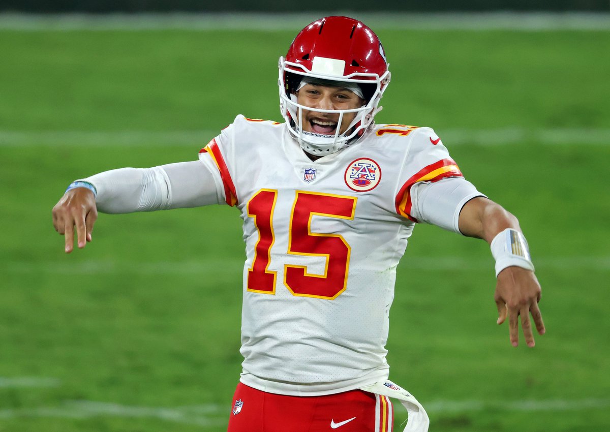 CBSSports's tweet photo. Most games w/ 5+ pass TD:

                                         Games
Drew Brees: 11                  287
Tom Brady: 9                     318
Peyton Manning: 9           266
Ben Roethlisberger: 6      249
Dan Marino: 6                   242
Patrick Mahomes: 6          64 https://t.co/7YiZoXWoU6