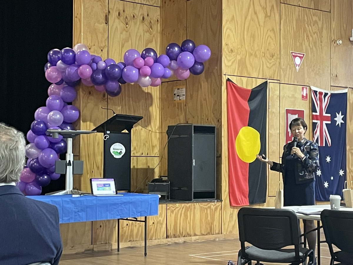 kchalls's tweet image. Excited to be here at Helensvale State School in person with @LynSharratt looking forward to engaging in some learning walks and talks! Love the purple balloons! #precisioninpractice @mitchell566 @christyismay @j_p_mckay @Bjohn82Bronwyn @RachaelH0PE