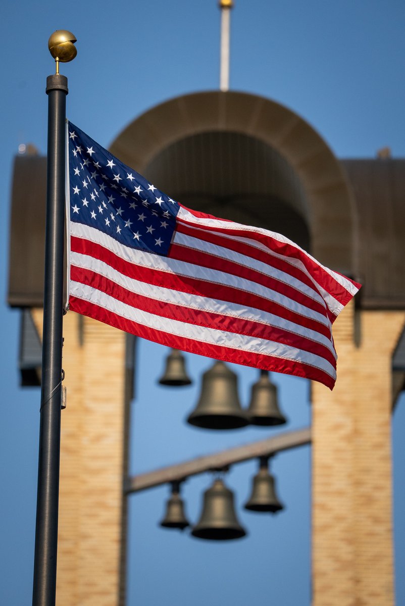 Our hearts go out to the loved ones of the people that lost their lives on this dreadful day 21 years ago. May we #NeverForget them.