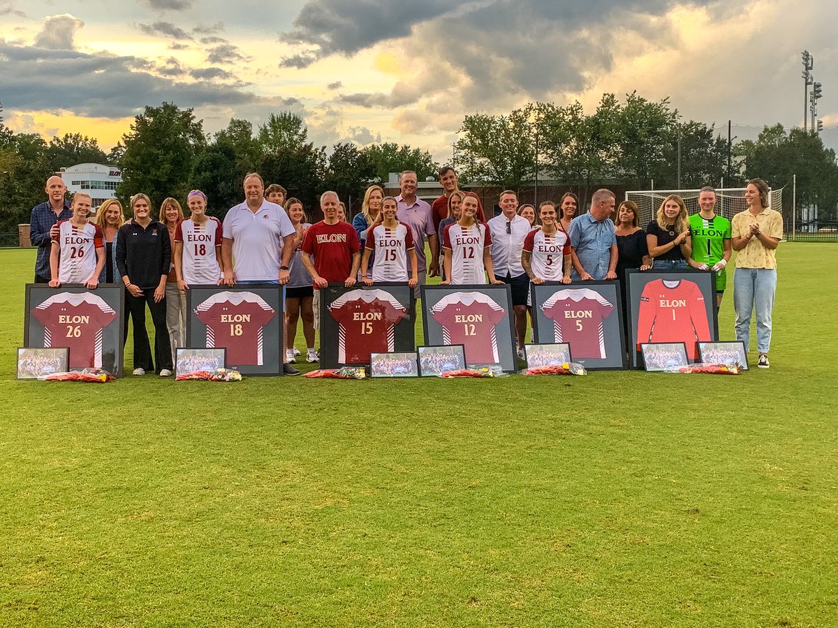 What a group! 

Congrats to our graduating seniors and their friends and families on being honored on tonight’s Senior Night!

#EUWS
