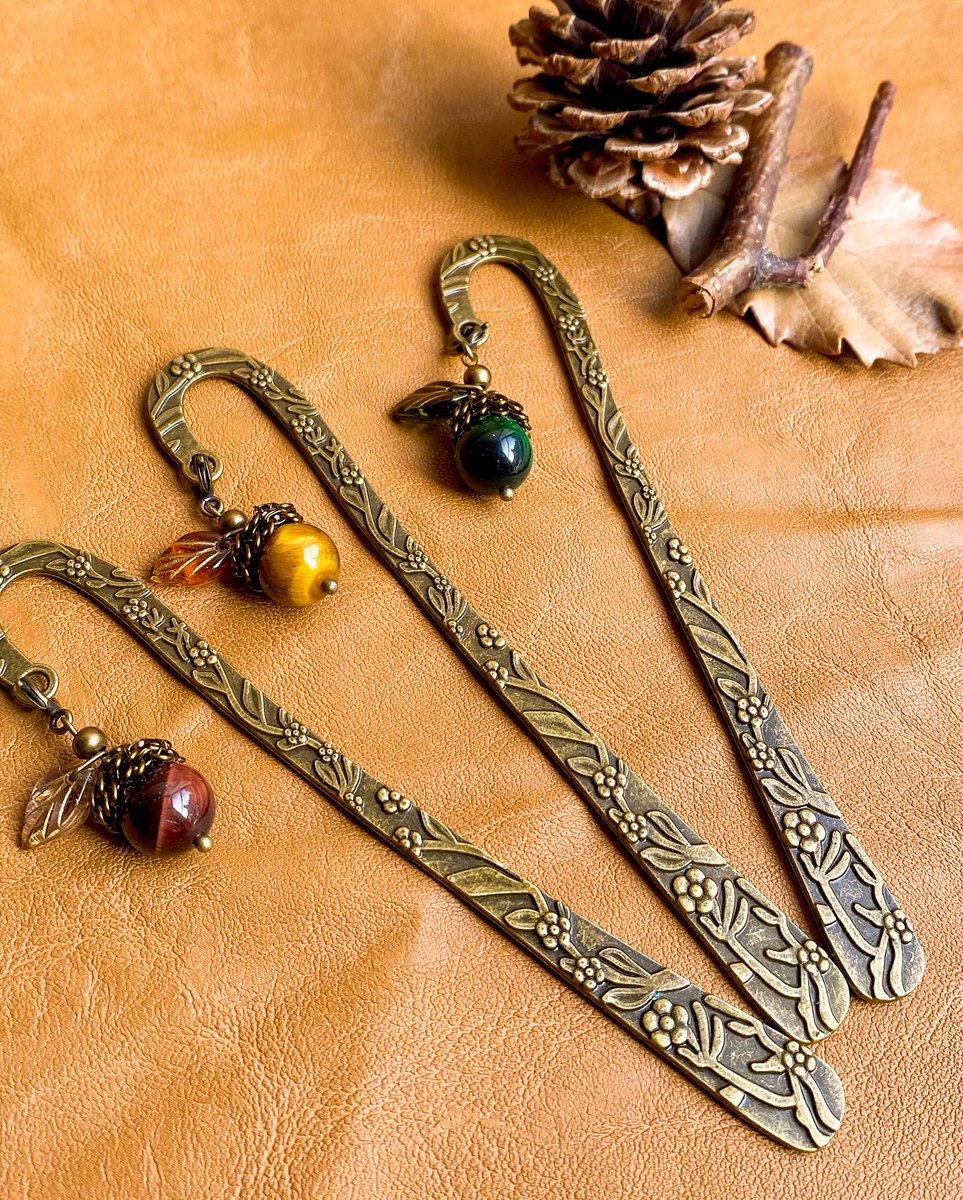ekyuza's tweet photo. 明日はモレラ岐阜でのハピマです✨

ハロウィン🎃アクセサリー、どんぐり、ぶどう🍇など、秋らしいもの沢山持っていきます✨
よろしければ遊びにいらして下さい😊

#モレラ岐阜
#ハロウィン
#ハピマ
#どんぐり https://t.co/W0jRZe0aqK
