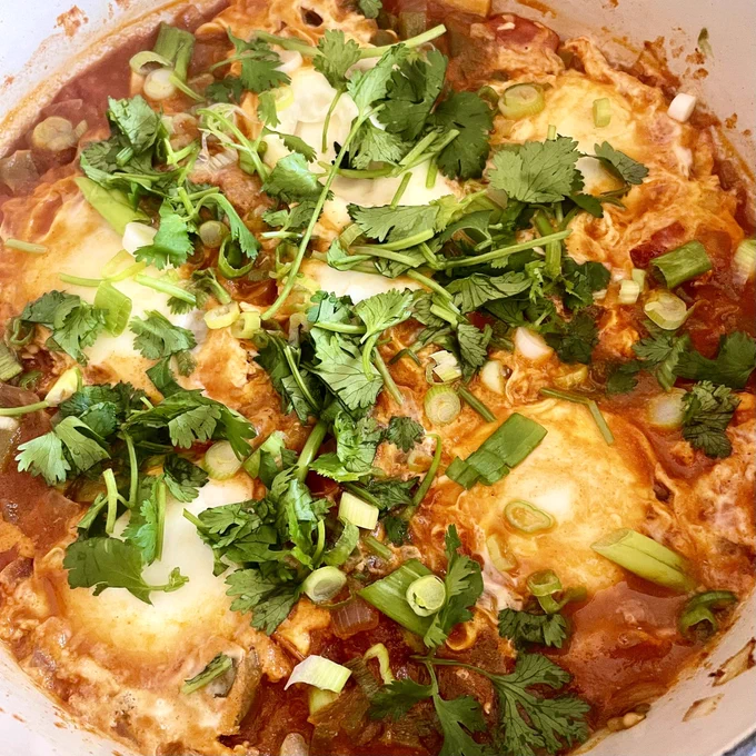 cw food )) i made shadshuka for the first time and it was good!!! 