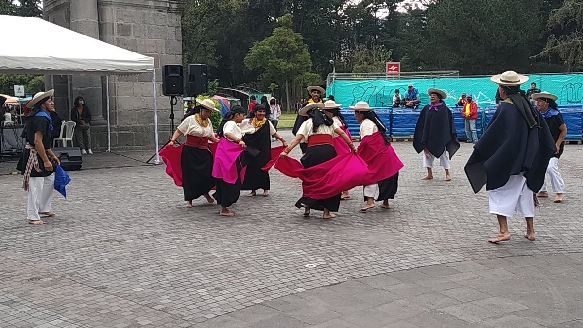 BALLETQUITUS's tweet photo. Rutas Libertarias, Quitus presente en Agosto mes de la Artes @culturaquito @TurismoQuito https://t.co/3KZsZDSGtn