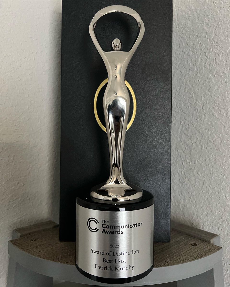 ItsDMurph's tweet photo. Special THANKS to the @commawards for the recognition as a Host of Distinction in this podcasting space! Wanna THANK everyone who genuinely supports me, Love Ya’ll ✌🏾! #itsdmurph #whynotsports #flagrant2pod #communicatorawards #wonthedoit #humbled #faith #dressedtoimpress https://t.co/KGtTHfHec9