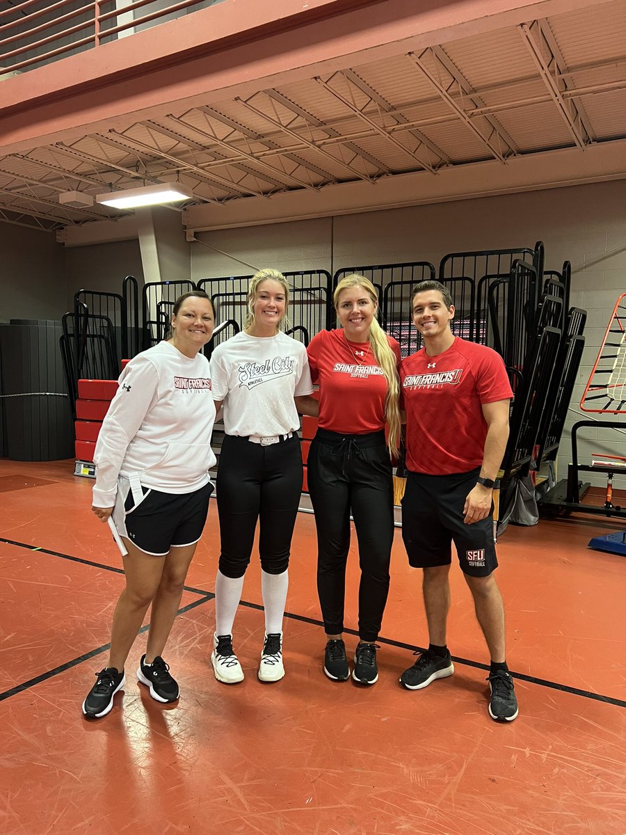 KDoppelheuer's tweet photo. Great camp today at Saint Francis!! Thank you so much @RedFlashSB ! I learned so much today and can’t wait to use that knowledge on the field! @SCAthletics05 @Jess_Odonnell88 https://t.co/dBg7r2xVpL