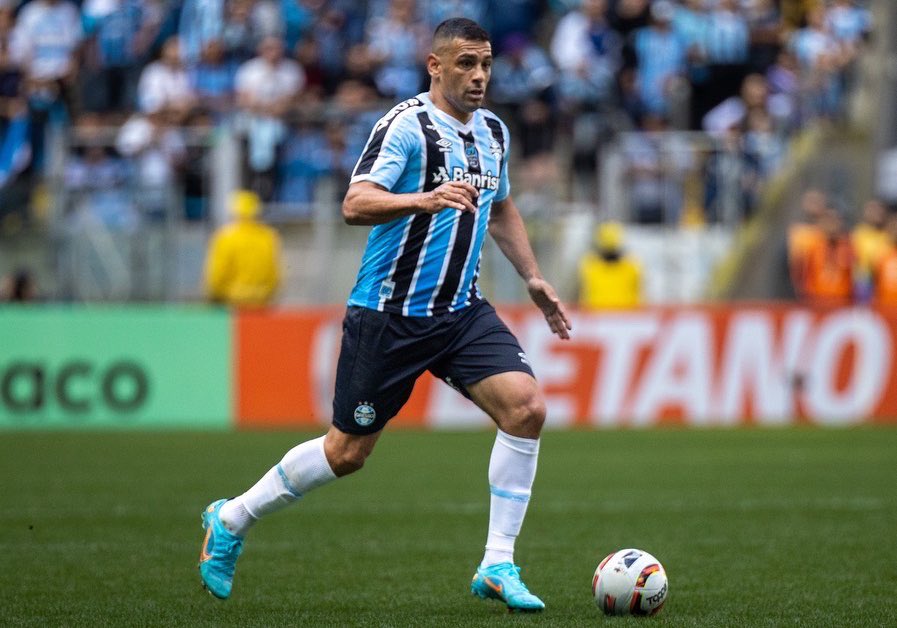 DiegoSouzaDS87's tweet photo. Vamos!! 🇪🇪🇪🇪 https://t.co/4Wu2yaGD61