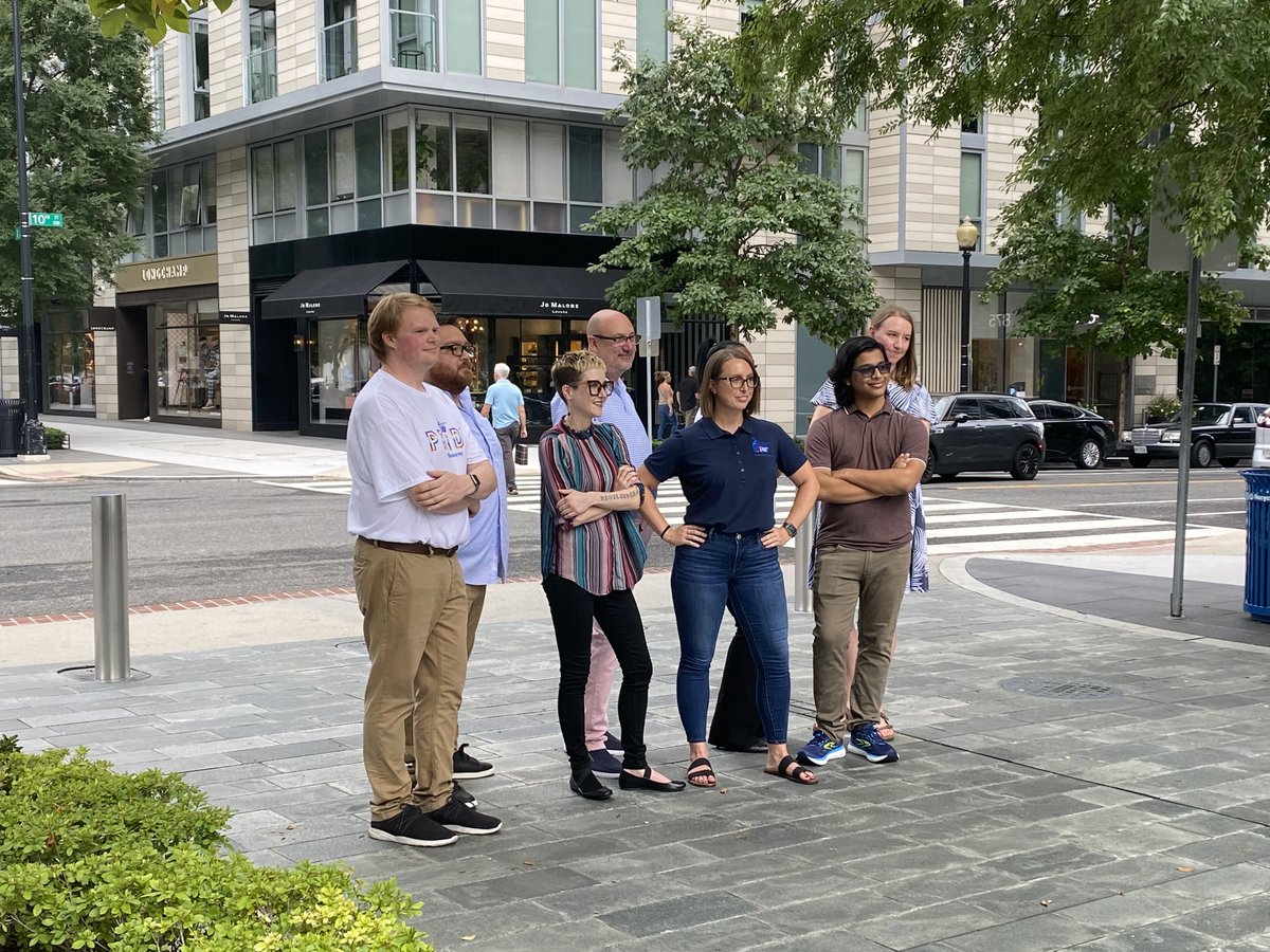 ACSCAN's tweet photo. Leadership Summit and Lobby Day is officially underway! 🙌 Hundreds of ACS CAN volunteers representing congressional districts across the United States arrived in Washington, DC today to meet with their lawmakers and honor those touched by cancer. #CancerLobbyDay #LightsOfHope https://t.co/CPNRcLL7jr