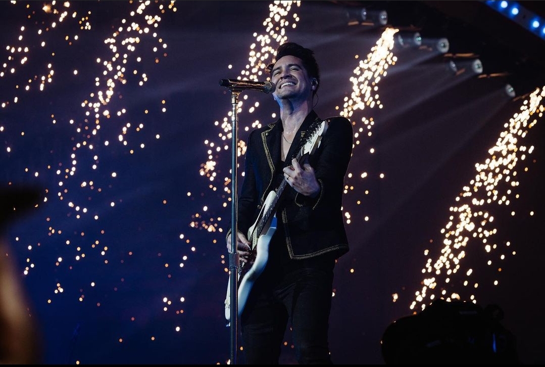 patd_arg's tweet photo. 📸|| "Houston eso fue salvaje, buen trabajo 🙌🏼 #VivaLasVengeanceTour" 

@PanicAtTheDisco via instagram https://t.co/XD5YYCQ0kn