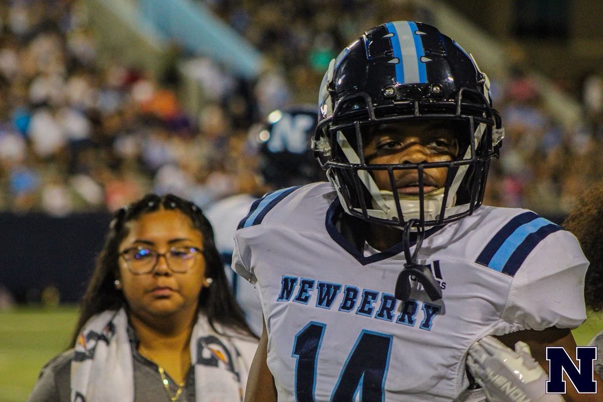 NewberryHS_FB's tweet photo. Hold the vision,
Trust the process! 🐶💙

#DAWGMentality #WeAreNewberry https://t.co/xSLuAxdRM3