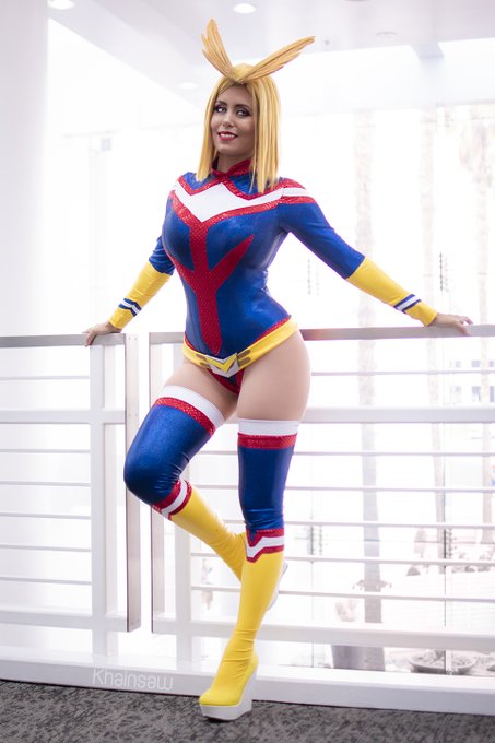 1 pic. Just thinking about my All-Might cosplay from a few years ago. <3 This was a fun spur of the moment