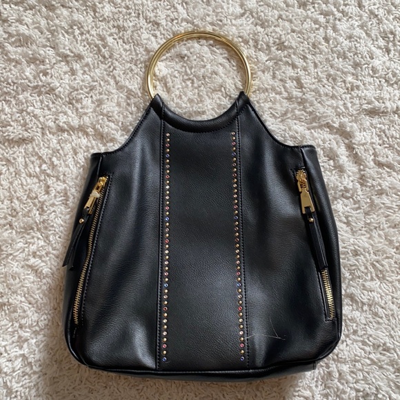rutherford_ra's tweet photo. So good I had to share! Check out all the items I'm loving on @Poshmarkapp #poshmark #fashion #style #shopmycloset #incinternationalconcepts #elle #forever21: https://t.co/P0k2ZPjxNd https://t.co/3ZS7ElGPQW