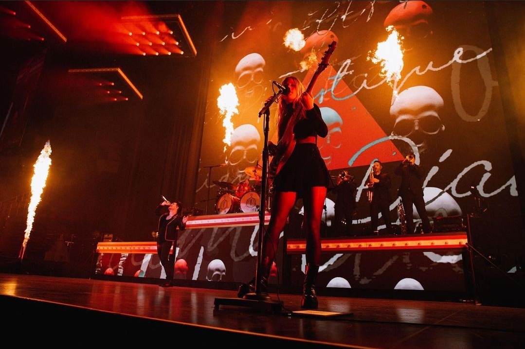 patd_arg's tweet photo. #VivaLasVengeanceTour 

@PanicAtTheDisco via instagram https://t.co/xYkJVsf5m0