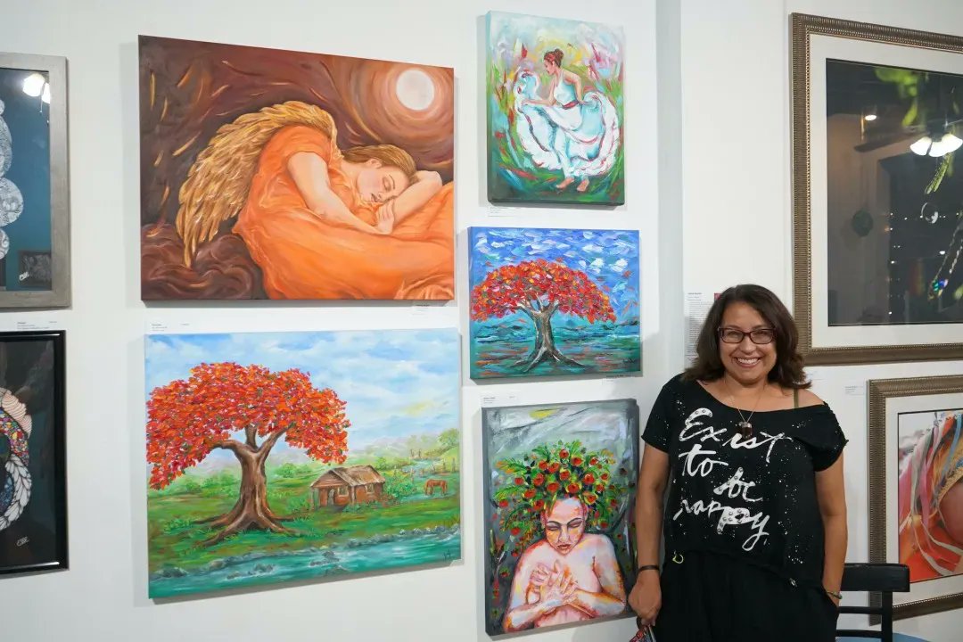 BlockClubCHI's tweet photo. A Portage Park gallery's exhibit is highlighting Latino artists for National Hispanic Heritage Month. https://t.co/szEyvQp86r https://t.co/ZCurXxr1Vm
