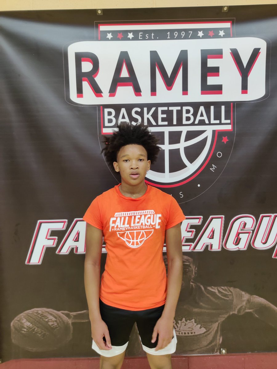 Rameybasketball's tweet photo. The dynamic duo of class of 2025 pg Zyree Collins and 6'5 class of 2023 wing Cameron Stovall led their team to a big win today. Collins scored 17 pts with over 10 assist to control the gm while Stovall finished with 25pts &amp; several high level dunks at #rameyfallleague https://t.co/rr76U2xWZ5