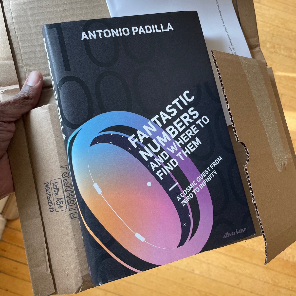 asymptotia's tweet photo. Look what showed up in my mailbox! Should’ve done an unboxing video perhaps. Well done (former student in my class) @DrTonyPadilla on what looks like a great and fascinating read! #sciencenonfiction #nonfiction #sciencebooks https://t.co/xhufVBpmfs