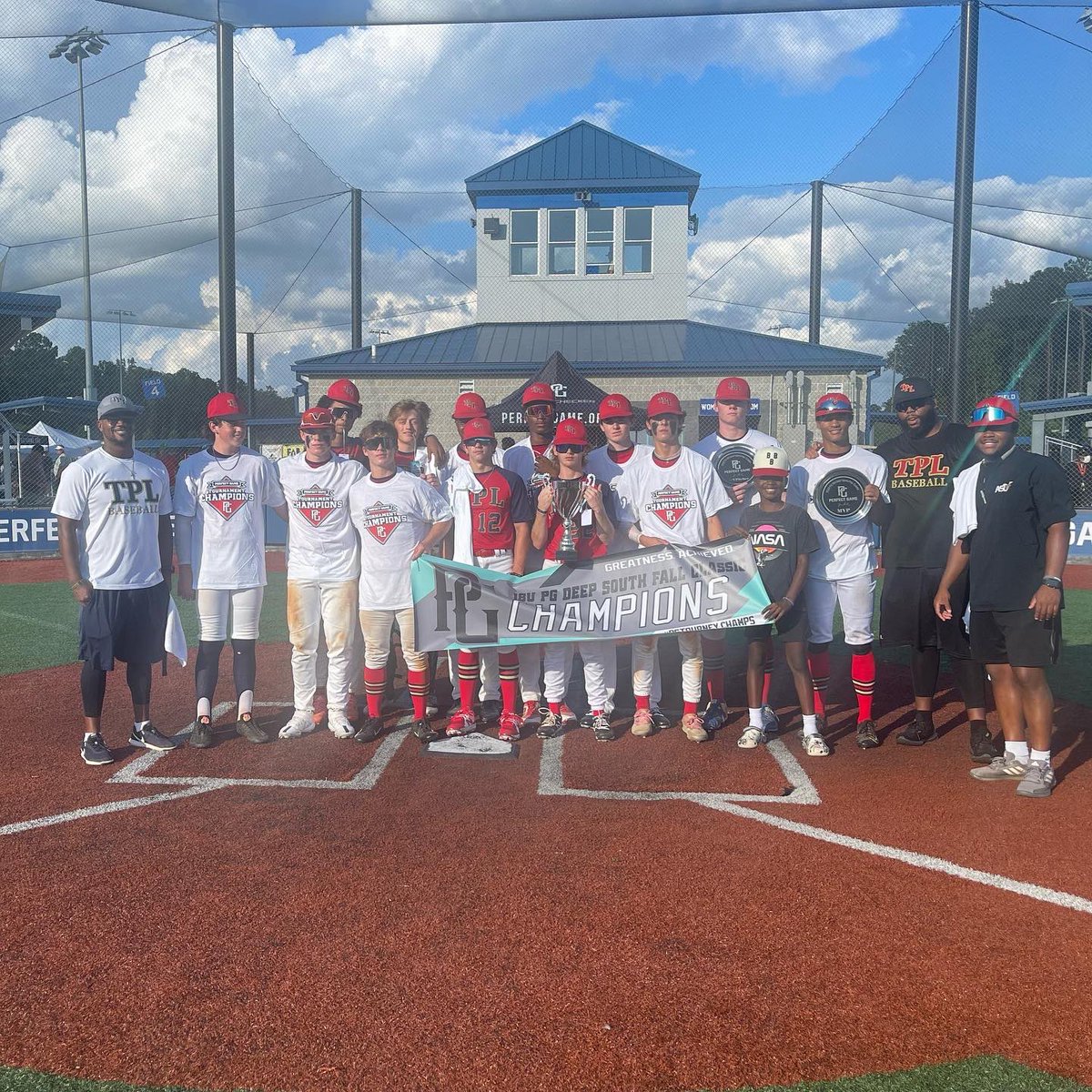 TheProspectLab's tweet photo. Congrats to the TPL National 2024 17U team for winning the Perfect Game Deep South Classic! Congrats to OF Aden Malpass of John Carroll HS for winning the tournament MVP award. And Congrats to Carter Abrams of Chelsea HS for winning the MVP Pitching award! #TPL2024 #LionsONLY 💯 https://t.co/ySLc6wKfsG