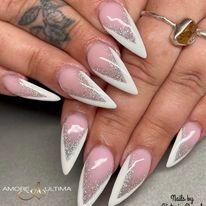 VictoriaGuynup6's tweet photo. A few French variations! #GelNailTech #CentralAB #HomeBased #SmallBusiness https://t.co/u9dSQwfSIy