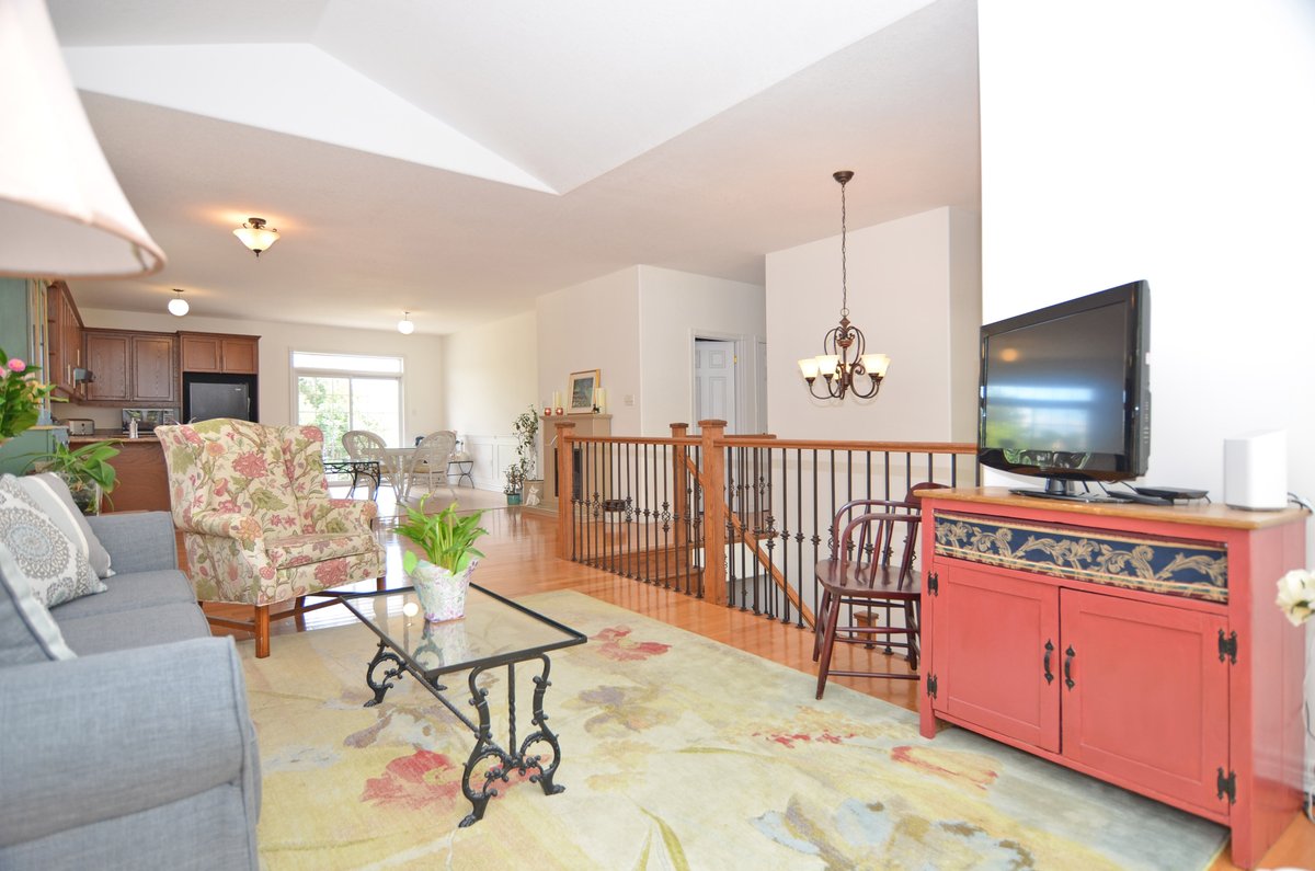 JamieMcRemax's tweet photo. 🔥HOT NEW LISTING🔥
481 Haines St. Beeton
$949,900 
For more info visit: https://t.co/1dz9ou3WN3

#JamieMcGinty #Remax #RemaxHallmark #NewTecumseth #Alliston #Allistonhomes #Beeton #Orangeville #mono #RealEstate #Realtor  #ForSale #JustListed #NewHome #HomeSale #HomesForSale https://t.co/7YvO4cN2R2