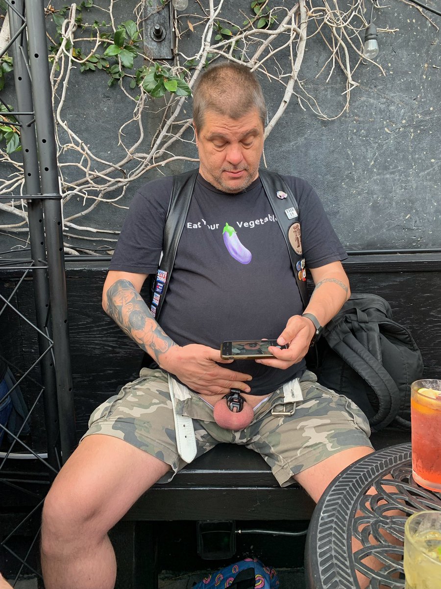 Cody / Pup Vapor tweet media