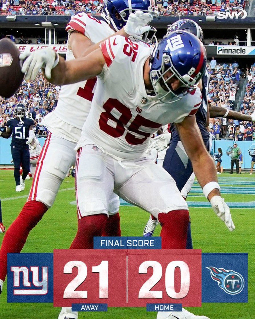 BleedinCripp's tweet photo. Only thing that could make today better is if the Cowboys lose #giants #bigblue https://t.co/gc6Bpv7s3n