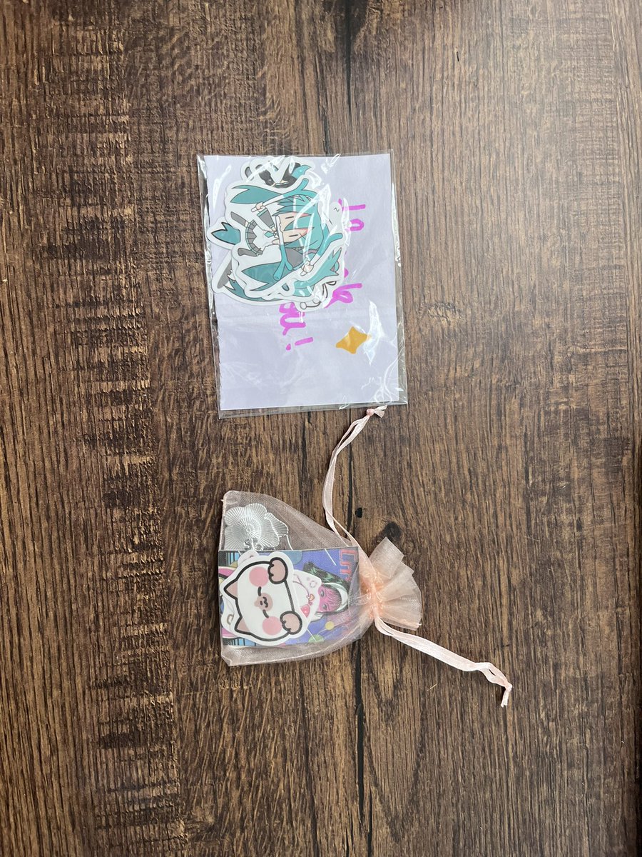 miimilkbread's tweet photo. tysm for everything😻 @ZephyrsMagic 
i will definitely be purchasing from you again sometime <3 https://t.co/TmGYLMkxmc