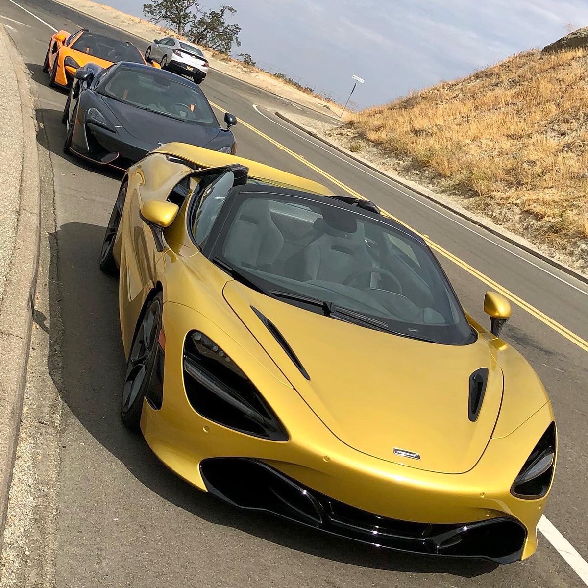 spage925's tweet photo. Great day for a drive. #McLaren https://t.co/Nxplm3eDxt