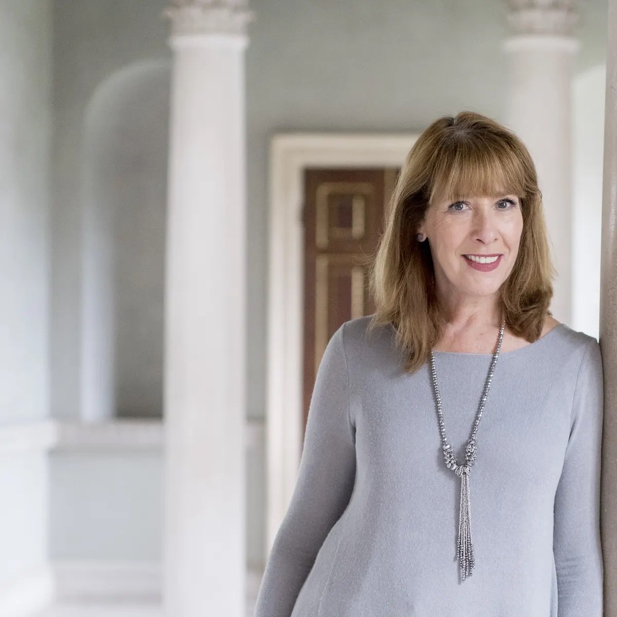preciousheaven7's tweet photo. I can’t believe that it took me watching 3 Episodes for me to notice that #Maggie is #PhyllisLogan aka #MrsHughes aka #MrsCarson #DowntonAbbey who looks absolutely gorgeous might I add!🤩 #MasterpiecePBS
#GuiltPBS https://t.co/Qn6HOB5iSq
