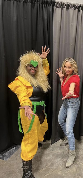 My sibling said she was gonna bring an end to the jo star legacy ( and she met Tara strong ) #Dio #JJBA<a href="/tag/dio"class="tags"><span>#dio</span></a><a href="/tag/jjba"class="tags"><span>#jjba</span></a>