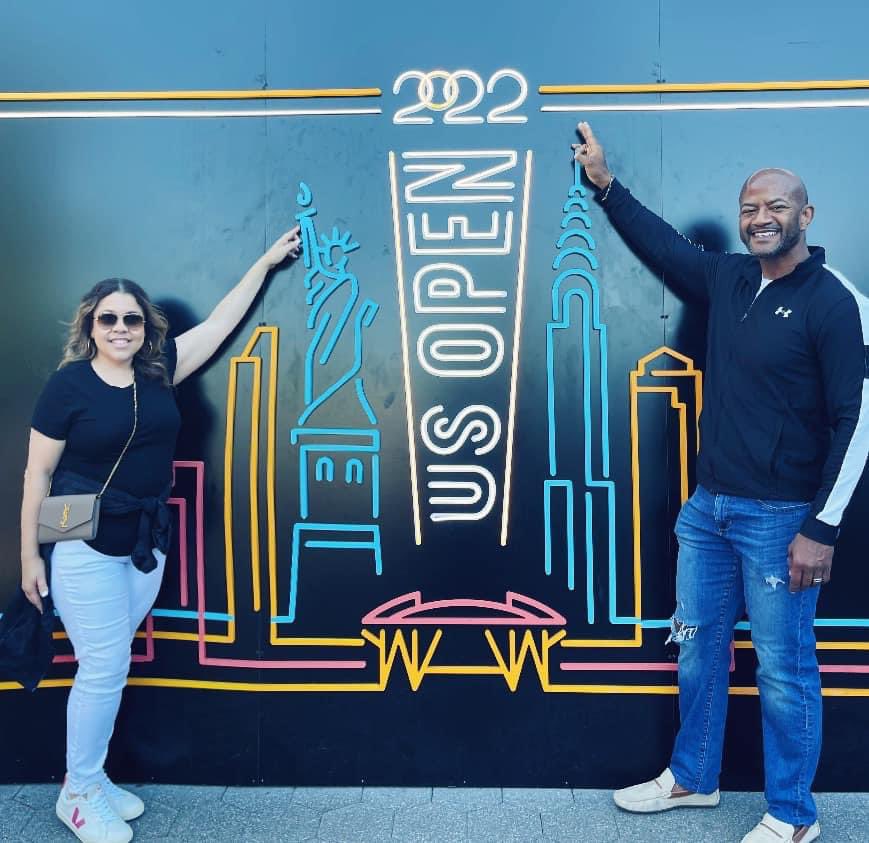 _KimPrincipal_'s tweet photo. Attending the US Open was a truly great experience! We did not see Serena or Coco because they did not make it to the Semifinals but Milton got to see Carlos play🙌🏽 and we both got to see Iga play🙌🏽 IYKYK… 🎾 #1 in the World!🏆 
@usopen @carlosalcaraz 🇪🇸 
@iga_swiatek 🇵🇱 https://t.co/TUX8Un8VZH