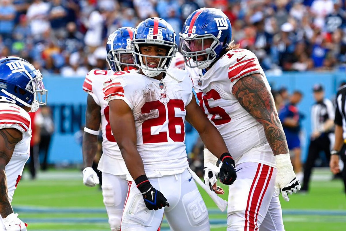 Saquon Barkley today: 
- 18 rushes, 164 rushing yards (most of any player in Week 1) and a rushing TD
- 6 catches, 30 yards
- Game-winning 2-point conversion
- 82.8% of snaps (most of any RB in the NFL in Week 1)
- 33.4 fantasy points (most of any RB in Week 1)