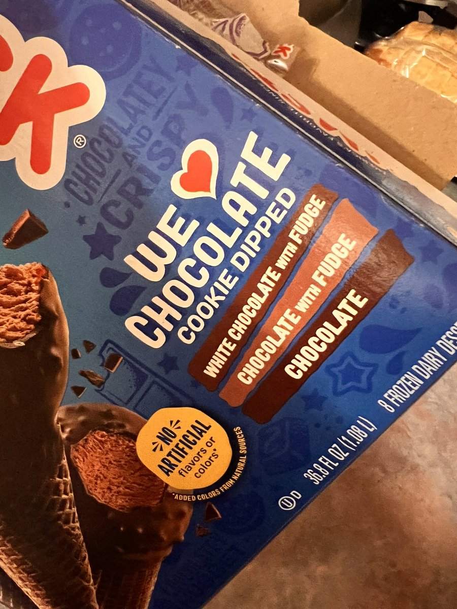 sfol614's tweet photo. I’m super disappointed @Nestle 😢I was super excited for a chocolate and fudge drumstick but there were NONE in my brand new box 😠😠😠 https://t.co/h56y1FYZyz