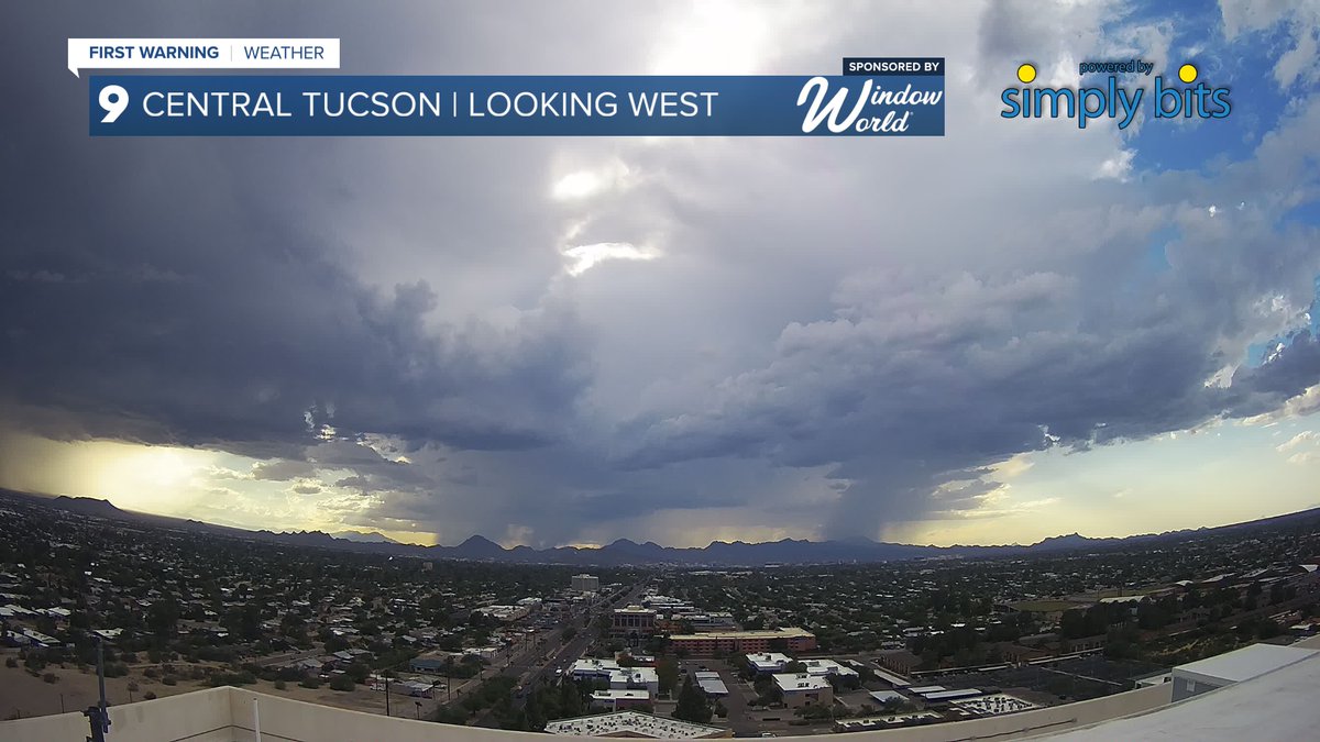 Take a look at this west facing view! A lot of dark cloud cover over parts of Tucson tonight and showers out towards the Tucson Mountains. Storms chances expected to clear by midnight.