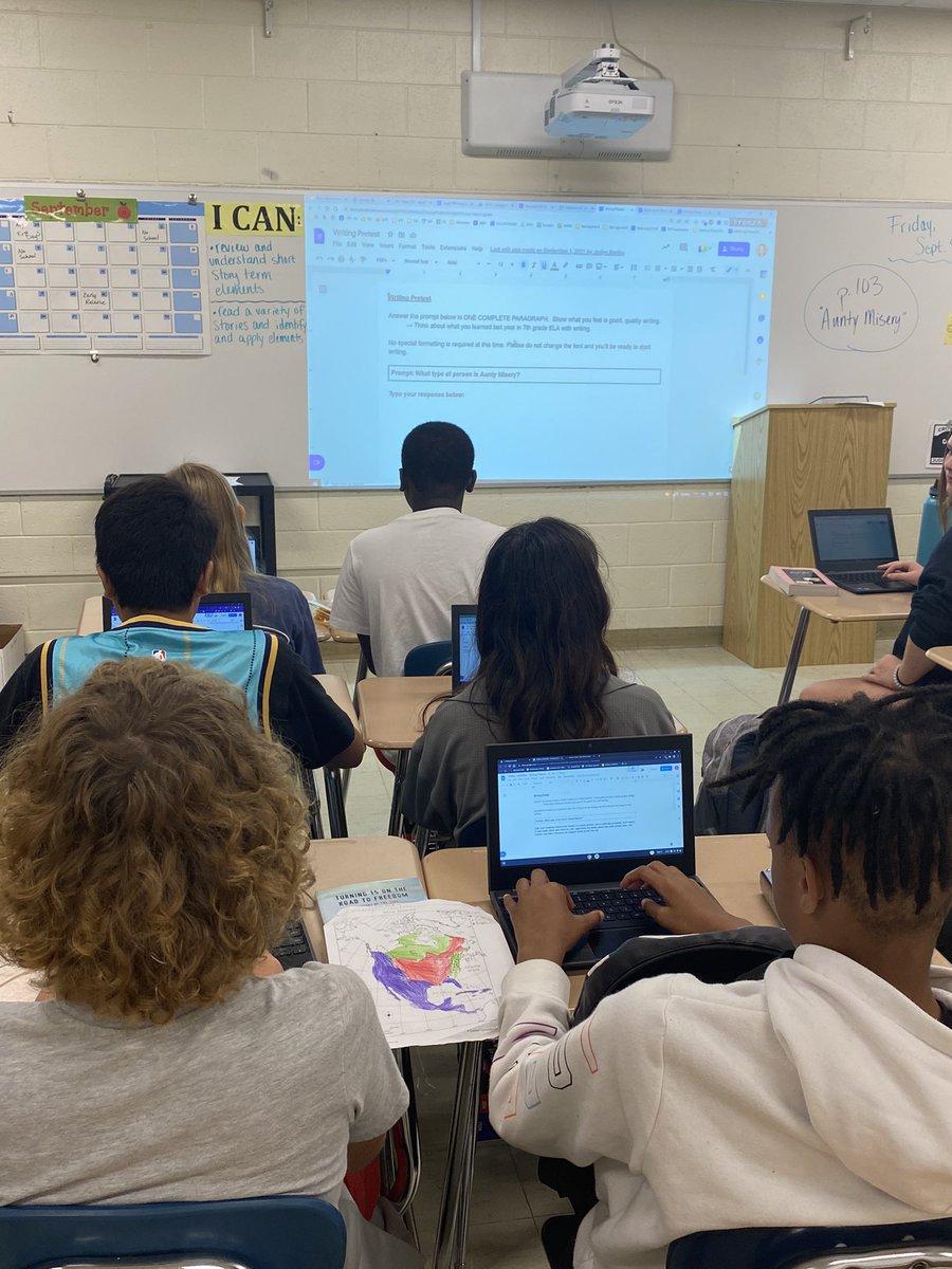 acoppGL's tweet image. Writing with purpose Friday morning #glcsms