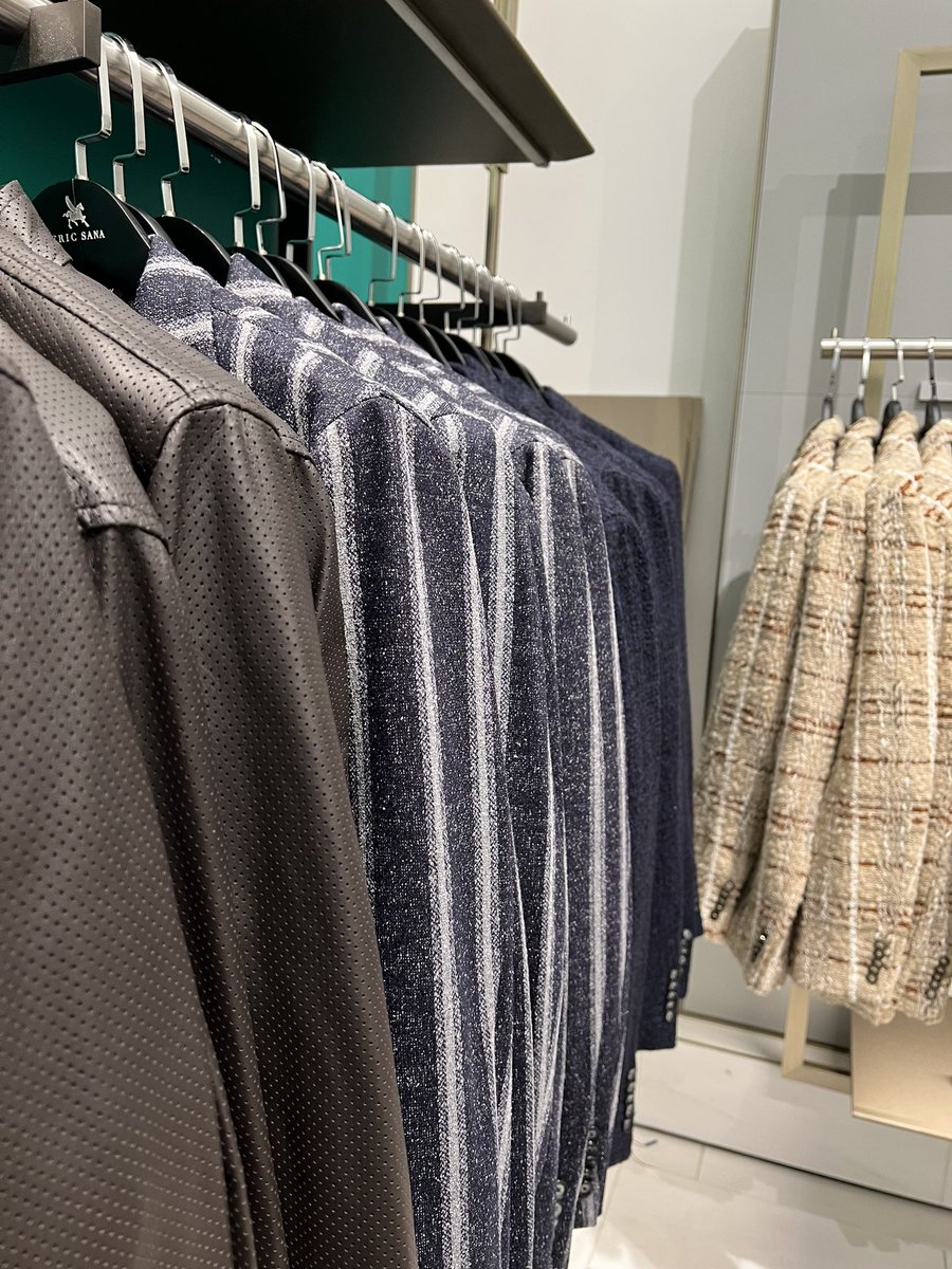EricBSana's tweet photo. Canada, we will be ready, the product is coming and coming well, for some reason looks better here in Canada than when created in Italy, thank you #madeinitaly  you guys have responded well, thank you also Port of Montreal for helping out!! 
Eric Sana #mensfashion #fashion https://t.co/vkTH84OuuZ
