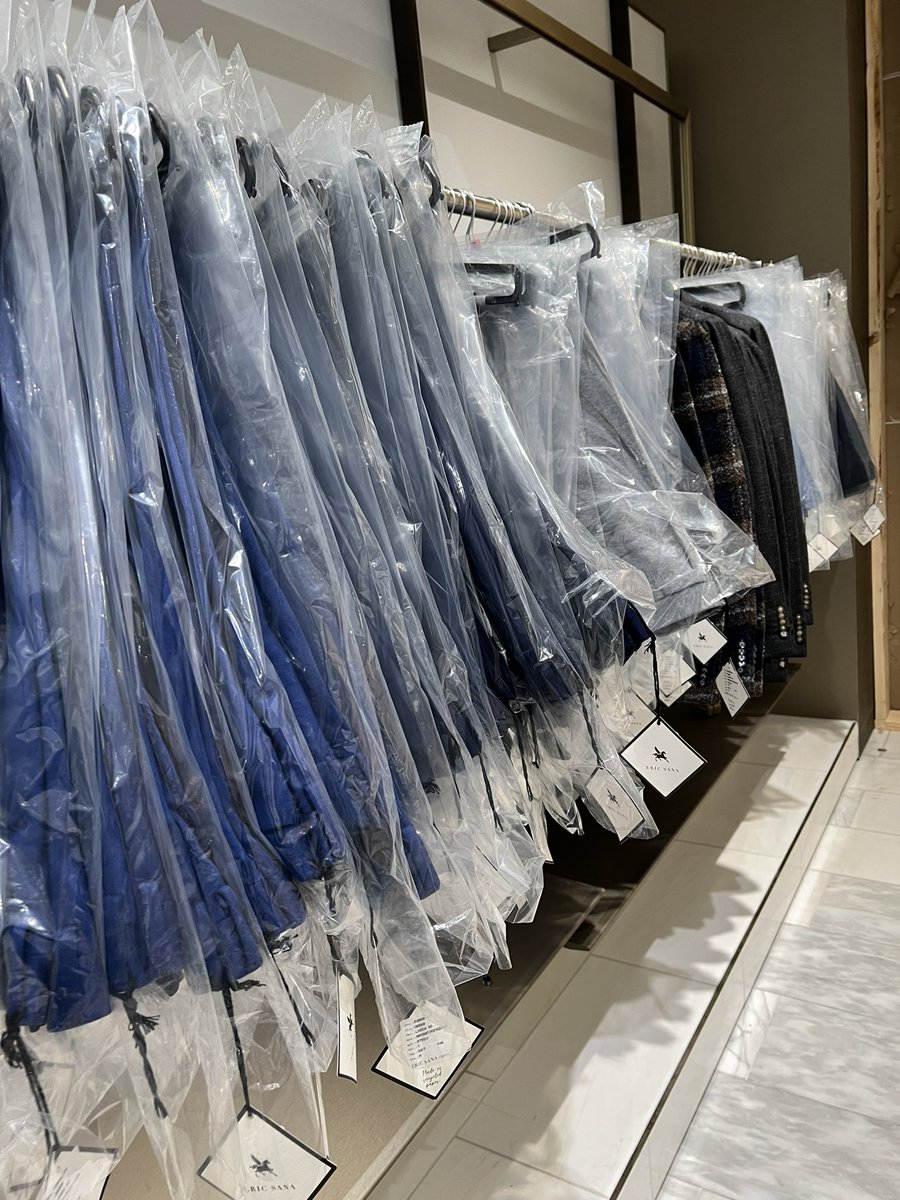 EricBSana's tweet photo. Canada, we will be ready, the product is coming and coming well, for some reason looks better here in Canada than when created in Italy, thank you #madeinitaly  you guys have responded well, thank you also Port of Montreal for helping out!! 
Eric Sana #mensfashion #fashion https://t.co/vkTH84OuuZ